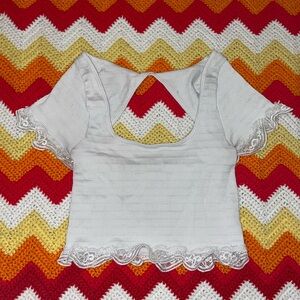 RIBBED CROP TOP WITH RUFFLES